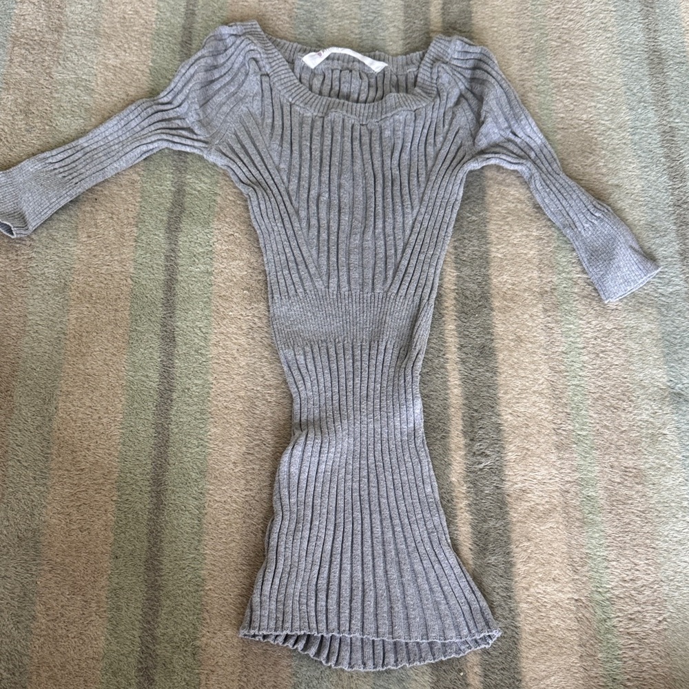 Athleta Ribbed Gray Knit Women's Sweater top